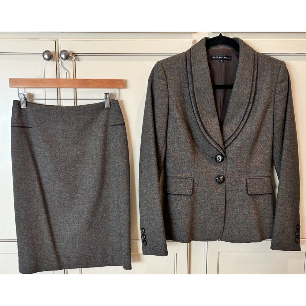 ANTONIO MELANI Gray Blazer & Skirt Set